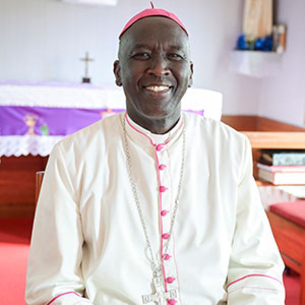 Bischof Dominic Kimengich aus Kenia