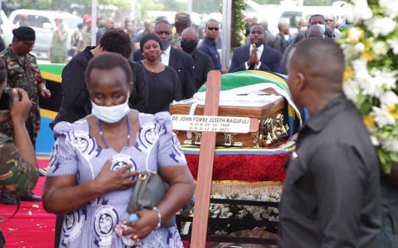 Nach dem Tod von Tansanias Präsident Magufuli herrscht neben Trauer auch Hoffnung auf Wandel.