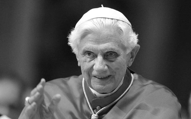 Papst Benedikt ist gestorben