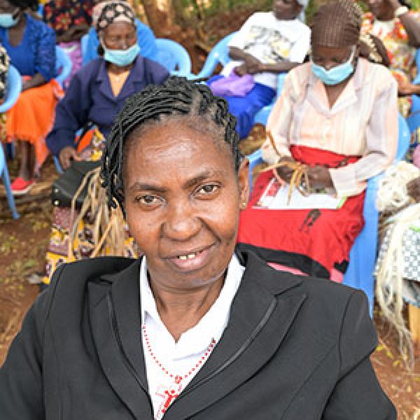 Domitilia Mwelu Kaluki ist als Katechistin und als Kämpferin für Rechte der Arbeiterin in Kenia unterwegs