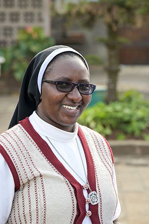 Schwester Modesther Karuri engagiert sich in Nairobi für Benachteiligte