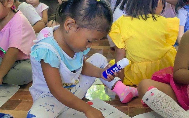 Kinder in der Kinderhilfseinrichtung von ANCE auf den Philippinen