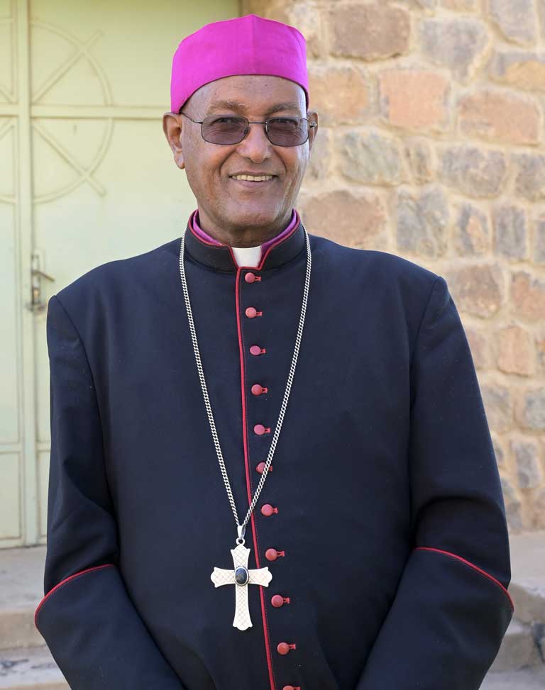 2 2025 Reportage Tigray Bischof Tesfaselassi