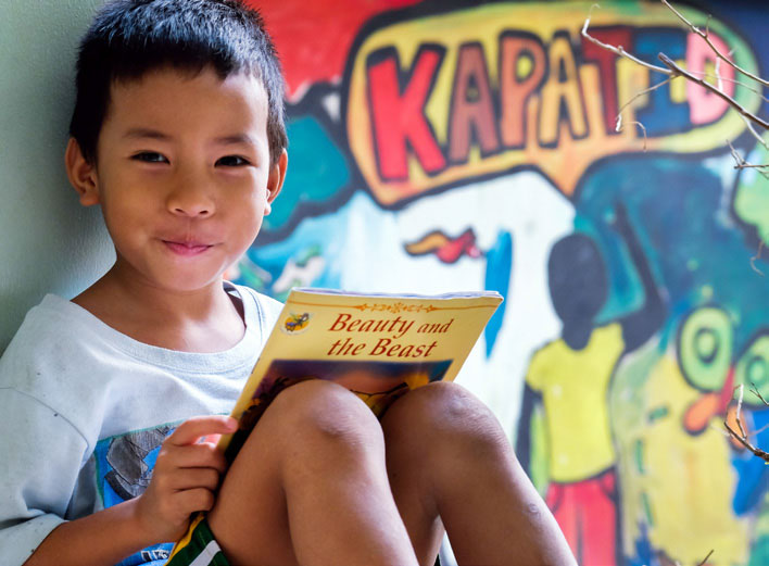 Philippinen Manila Kuya Center 7