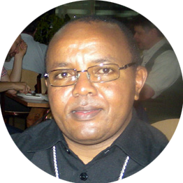 Tansania Kigoma Ausbildung Priester kopf