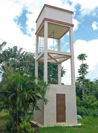 Ein von missio finanzierter Brunnenturm für eine Schule in Madagaskar.