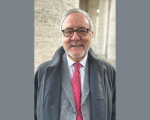 Porträtfoto des Vatikan-Experten Marco Politi.