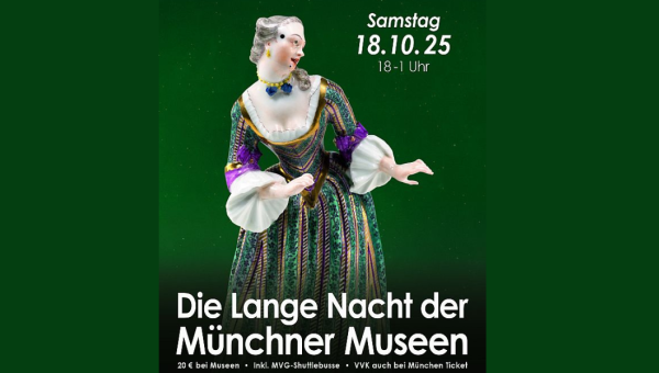 Das Plakat der Langen Nacht der Münchner Museen 2025: Zu sehen ist eine Porzellanfigur mit einem opulenten grün-lila-Kleid.