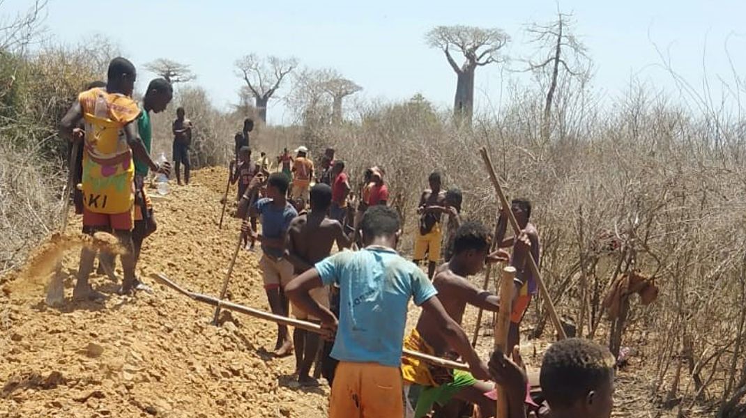 Kanalbau in der Diözese Morondava