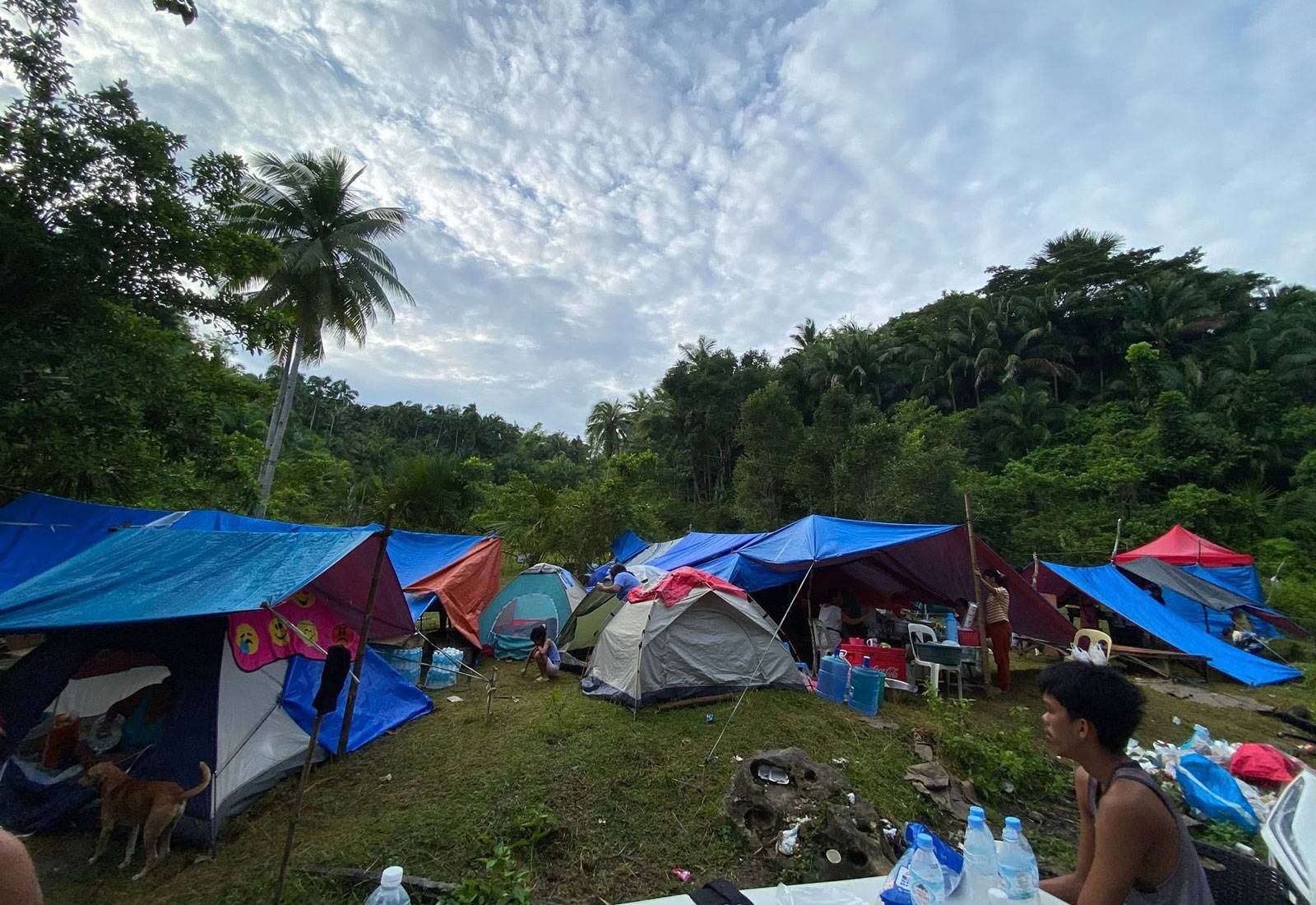 Eine Zeltstadt für Erdbebenopfer in der Region Cebu, Philippinen. Foto: Projektpartner missio München
