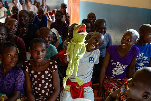Spaß kommt nicht zu kurz im Schutzzentrum Jipe Moyo in Tansania