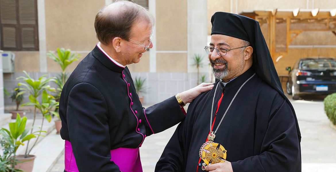 missio-Präsident Msgr. Huber mit Ibrahim Sidrak, Oberhaupt der koptisch katholischen Kirche